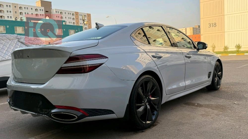 جنسس G70